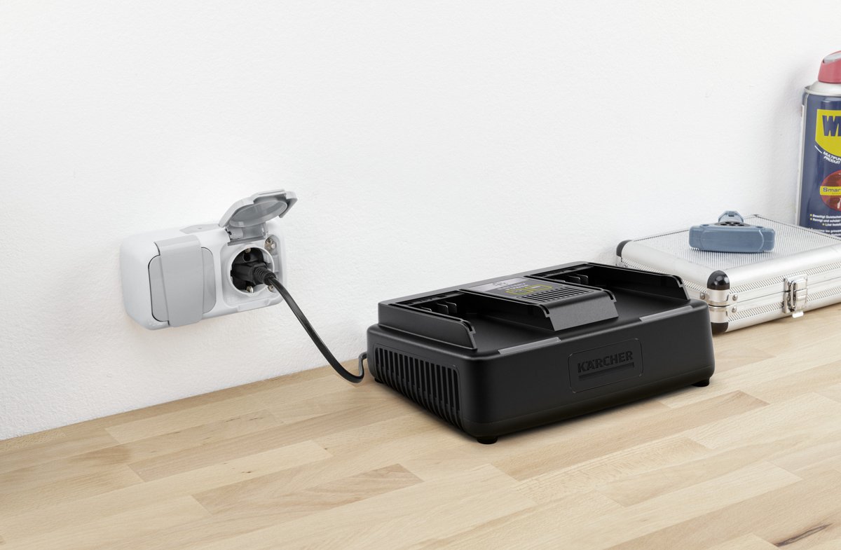 Быстрозарядное устройство Dual Battery Power 18 В - 4